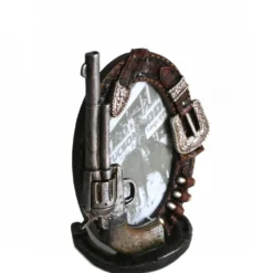 Cadre Photo En Résine : Pistolet Et Cartouchière